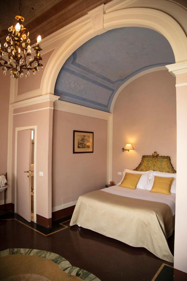 Hotel Palazzo Guadagni Florenţa Exterior foto